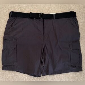 Mens Sonoma Life + Style cargo shorts.Size 48.